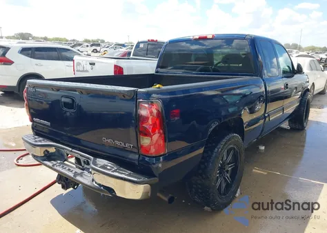 2005 Chevrolet Silverado 1500 Ls z USA, uszkodzony, nr VIN 2GCEC19T451384294